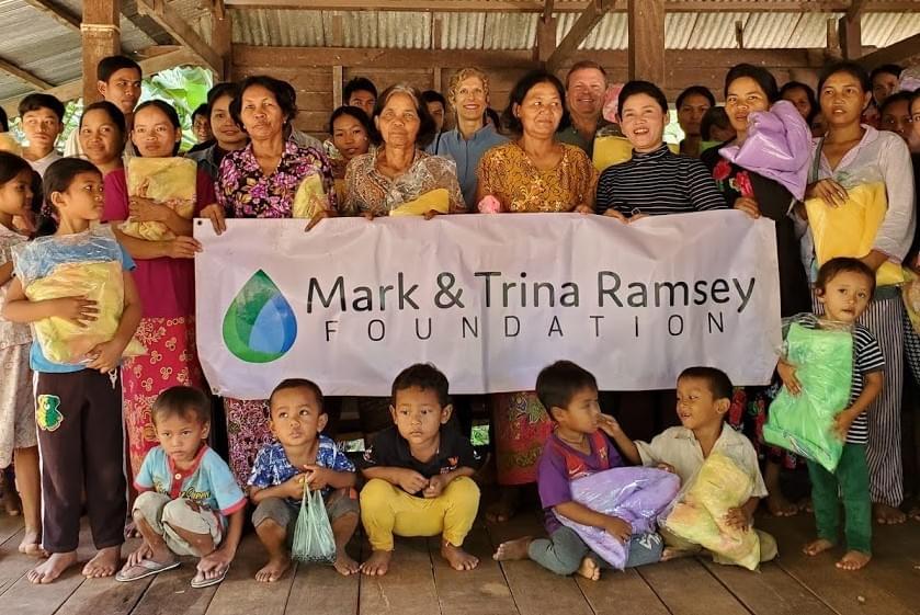 MTRF donated 100 mosquito nets to villagers in Leng Dai during on-site visit in October 2019 MTRF donated 100 mosquito nets to villagers in Leng Dai during on-site visit in October 2019